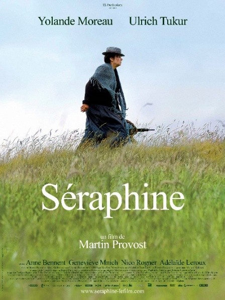 Affiche du film Séraphine montrant un homme seul marchant dans un champ