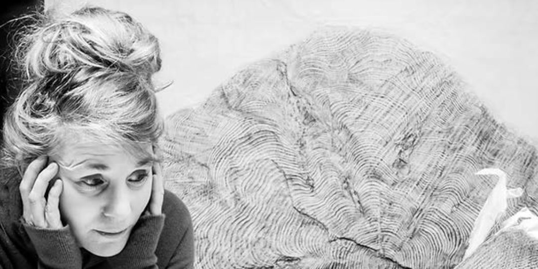 Florence Lemaux lors d'une conférence dédiée à l'art, à la culture et à la transmission des savoirs.
