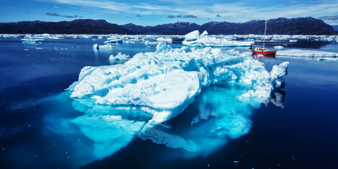 Photo prise d'un iceberg du Groenland.