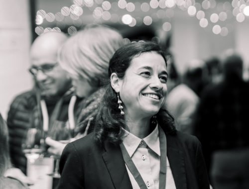 Portrait de Sana Dieudonne, la conférencière.